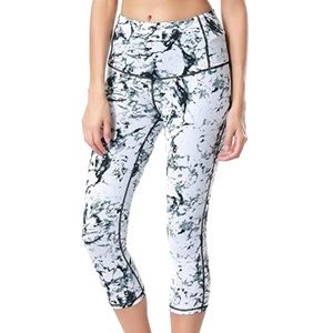 NWOT NS Activewear capris M